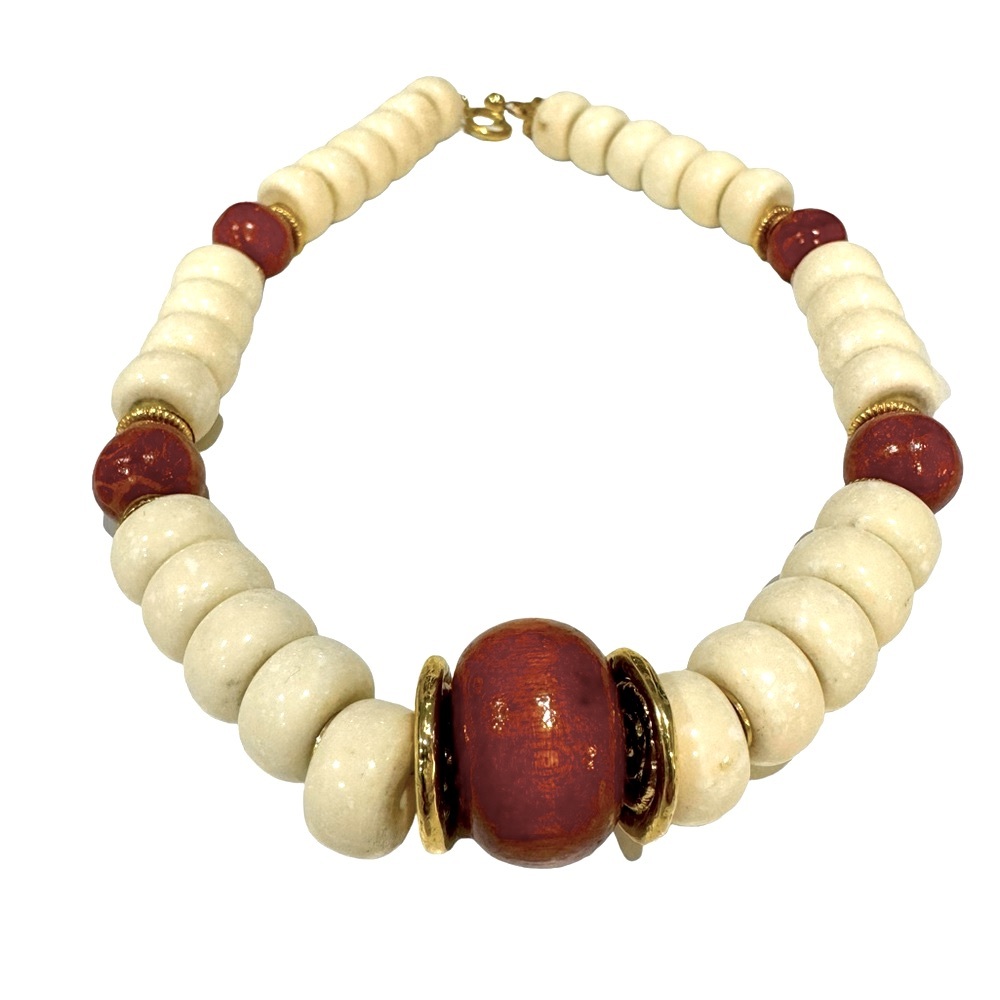 Vintage chunky wooden beaded necklace with gold tone spacers and clasp. VGUC